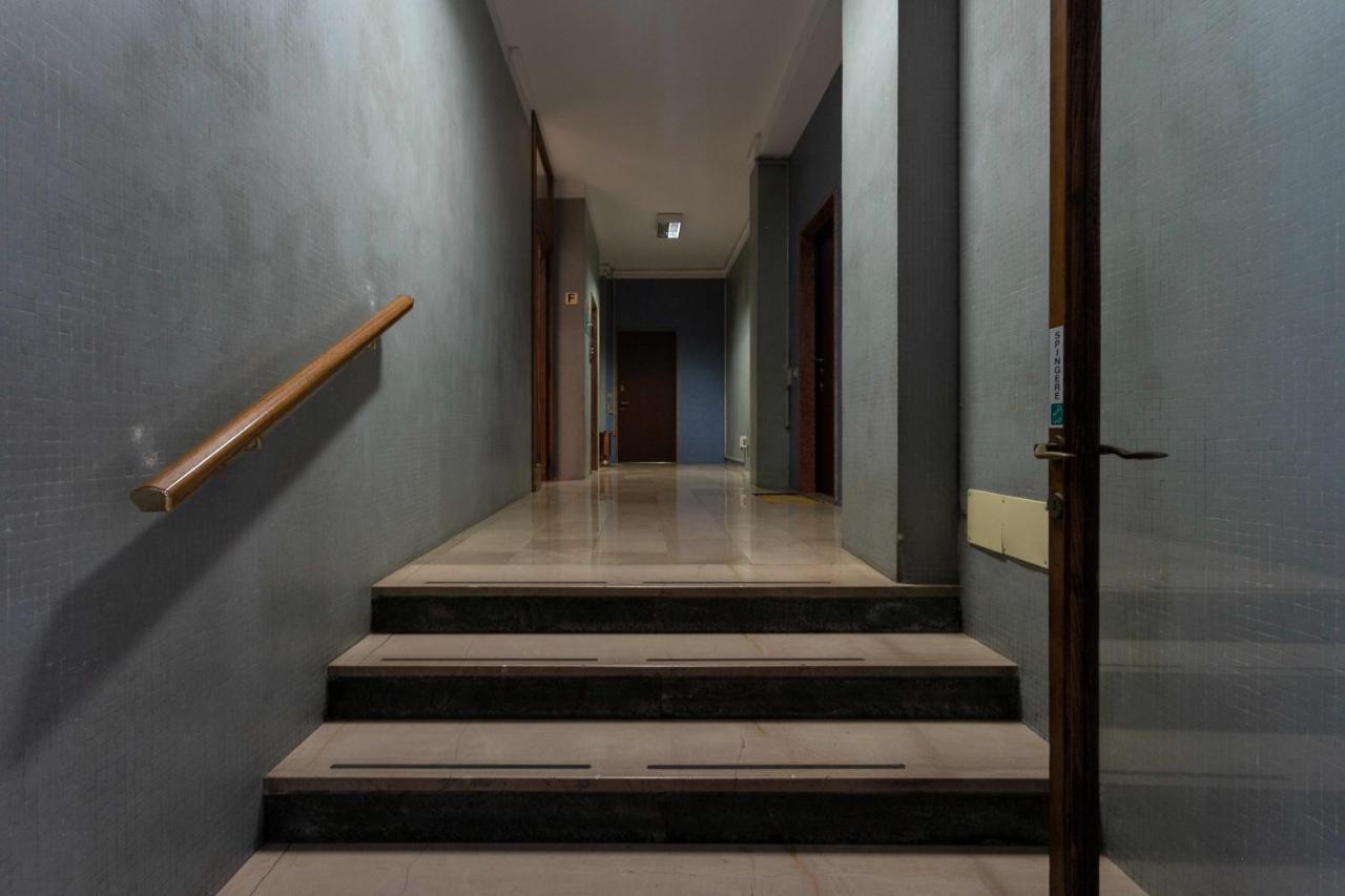 Luna Homes - Studio In Corso Sempione มิลาน ภายนอก รูปภาพ