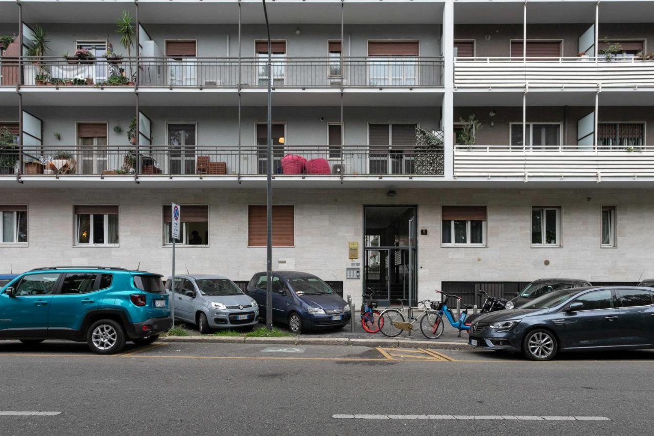 Luna Homes - Studio In Corso Sempione มิลาน ภายนอก รูปภาพ